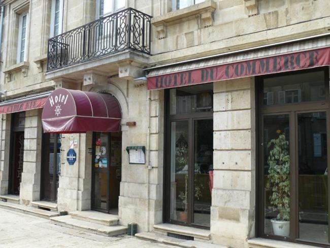 Hotel Du Commerce Semur-en-Auxois Exterior photo